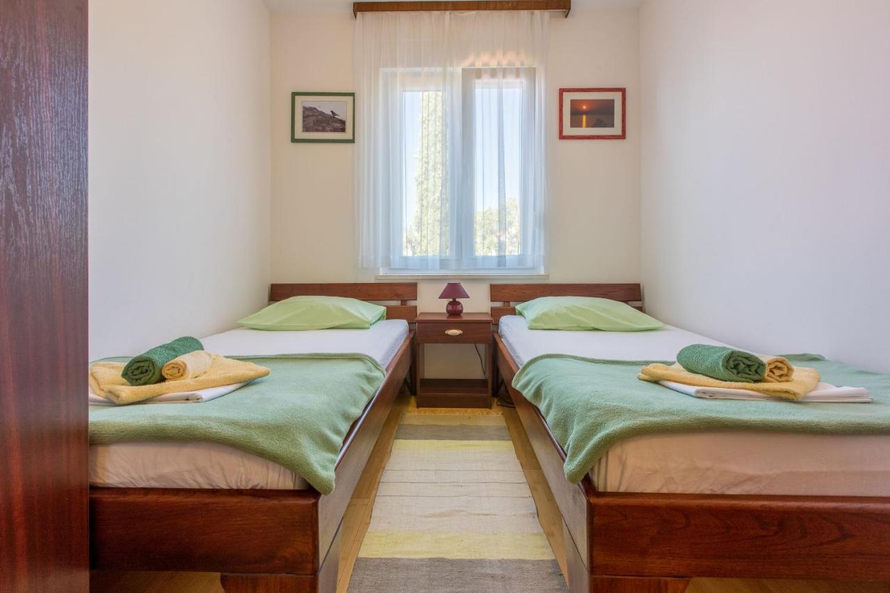 Apartments Robic Selce Exterior foto